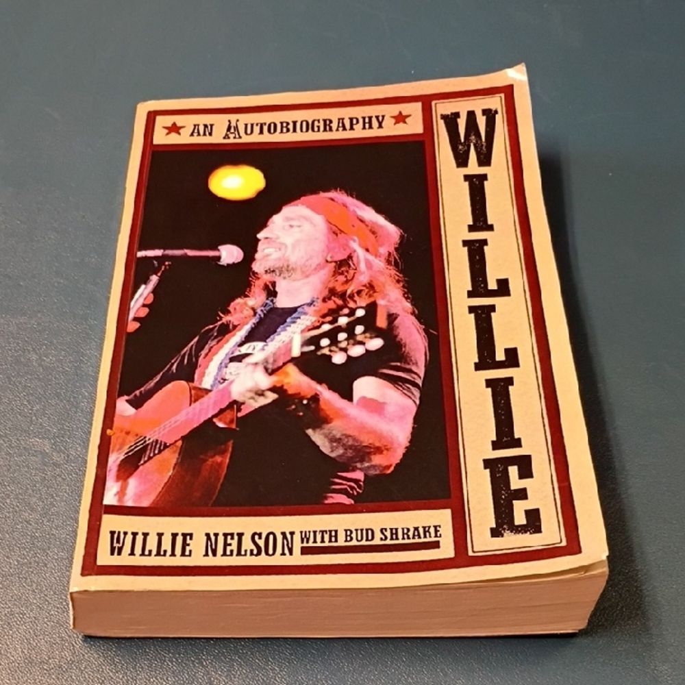 Willie Nelson Autobiography Coffee Table Book - Red and Black